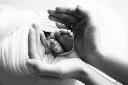खिलौनों में छोटे हिस्सों के खतरे और शिशुओं को सुरक्षित रखने के तरीके