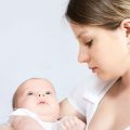 झूला और पालना रस्म के दौरान गाई जाने वाली पारंपरिक lullabies और गीत